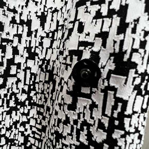 Unbranded Black & White Wrap Jacket - Picture 5 of 10